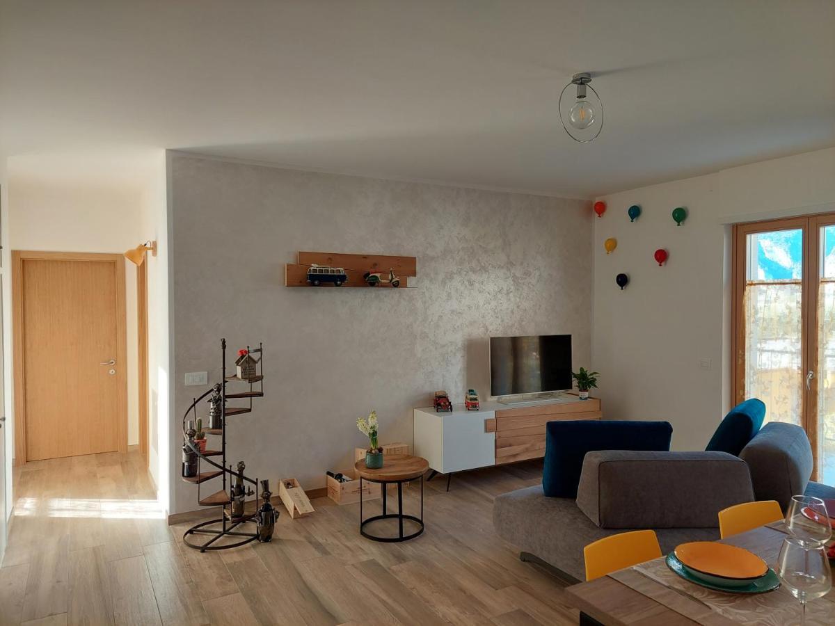 La Bougainville - Luxury Apartment Torbole Sul Garda Exterior foto