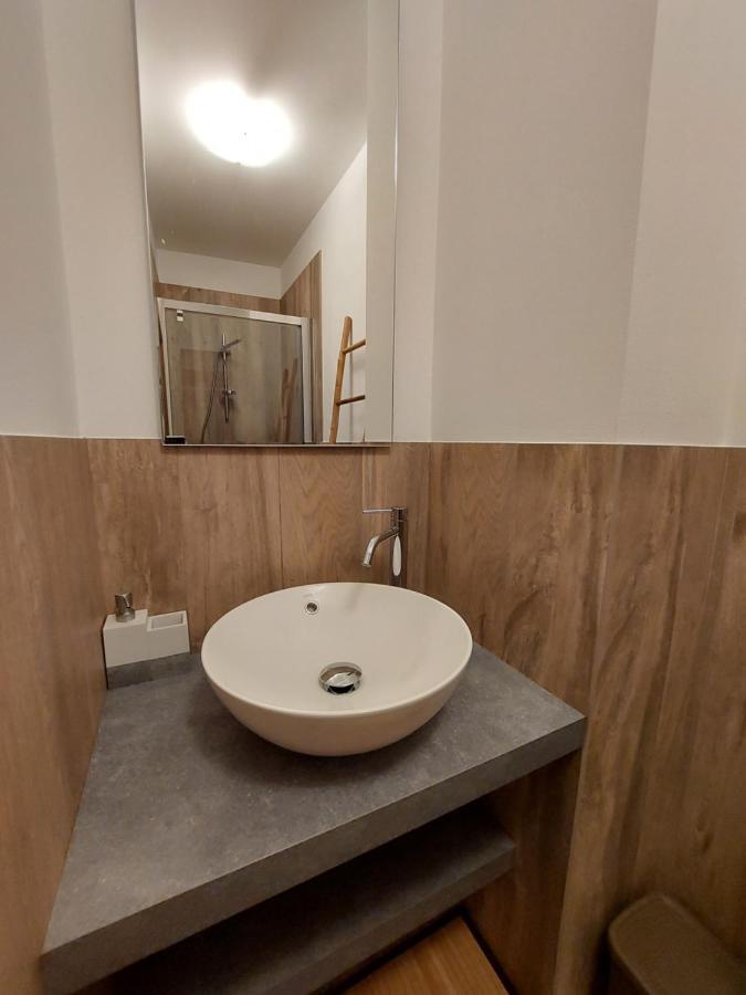 La Bougainville - Luxury Apartment Torbole Sul Garda Exterior foto