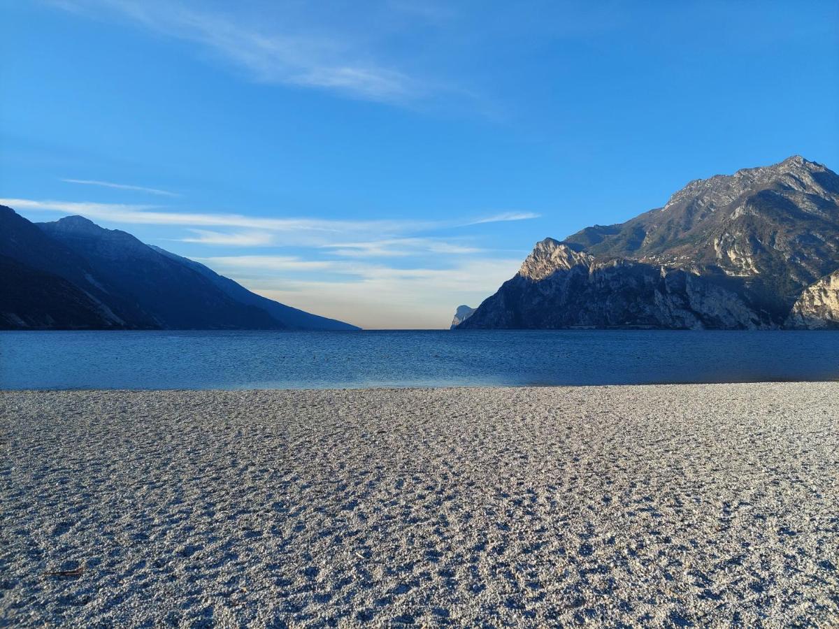 La Bougainville - Luxury Apartment Torbole Sul Garda Exterior foto